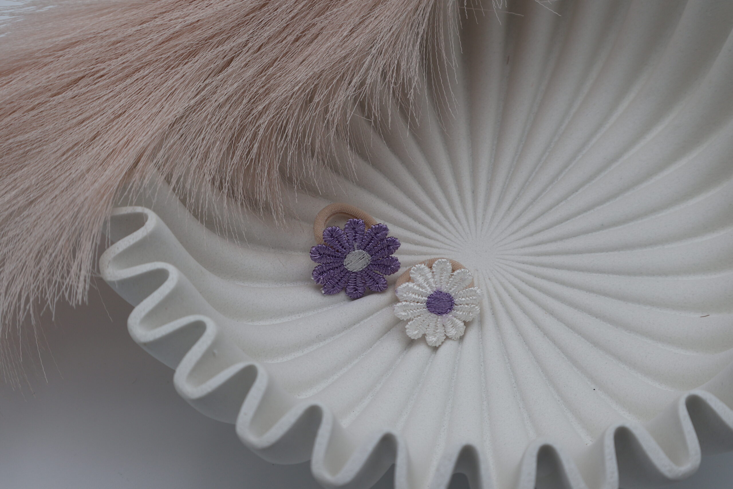 haarelastiek wit paars Julie voor baby en kinderhaar