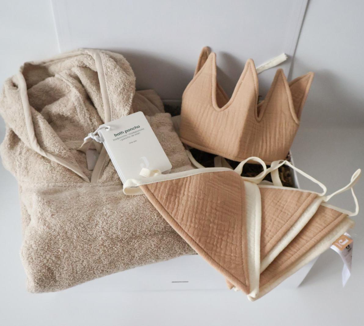 baby cadeau peuter badponcho vlag kroon